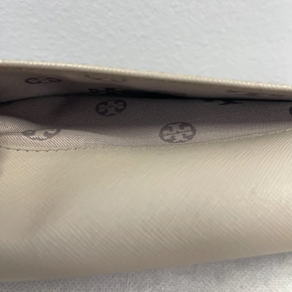 Tory Burch Robinson Chain Wallet, Grey - Preowned - Image 7