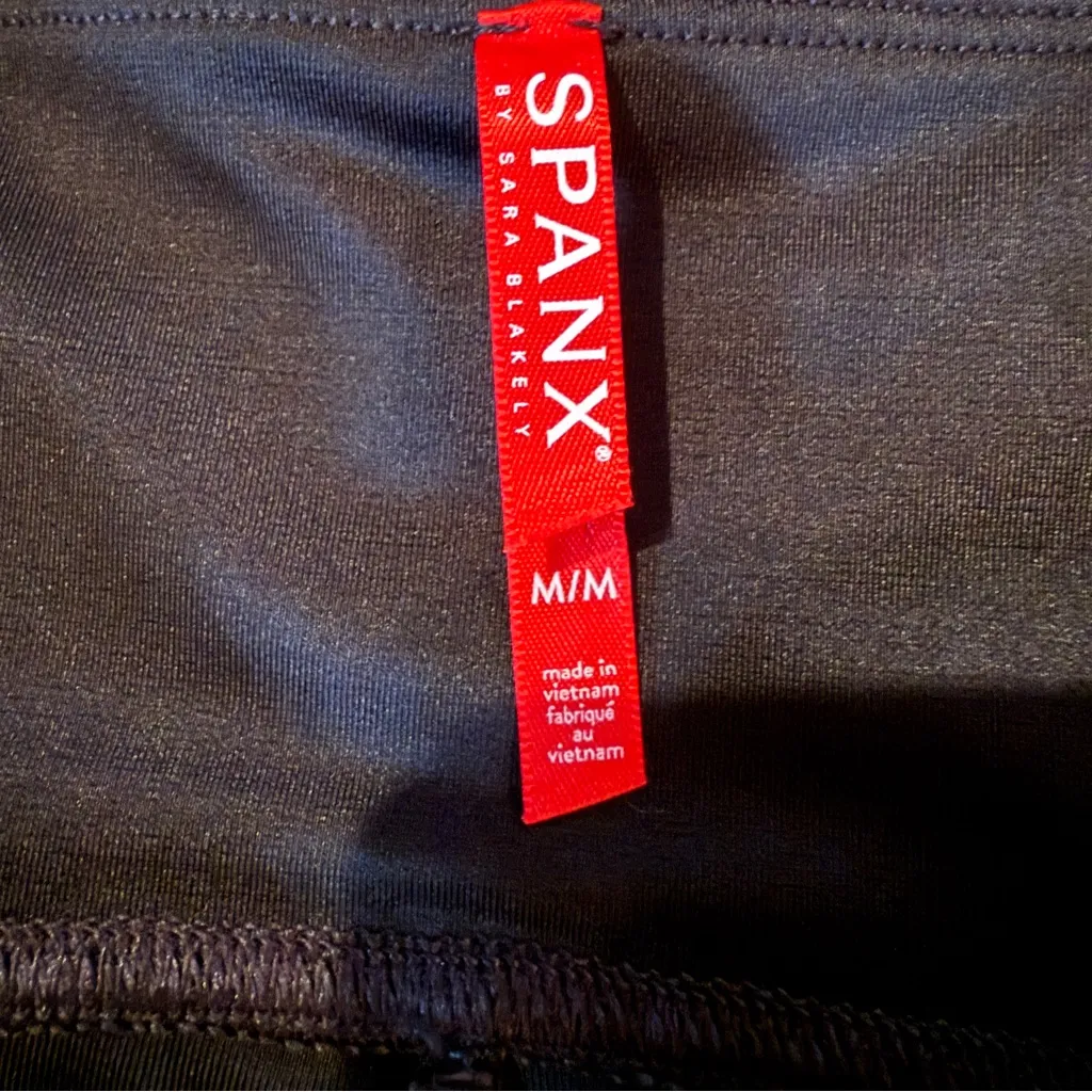 Spanx NWT Faux Leather Bike Shorts Women’s Size Medium Black‎ Zebra Print - Image 5
