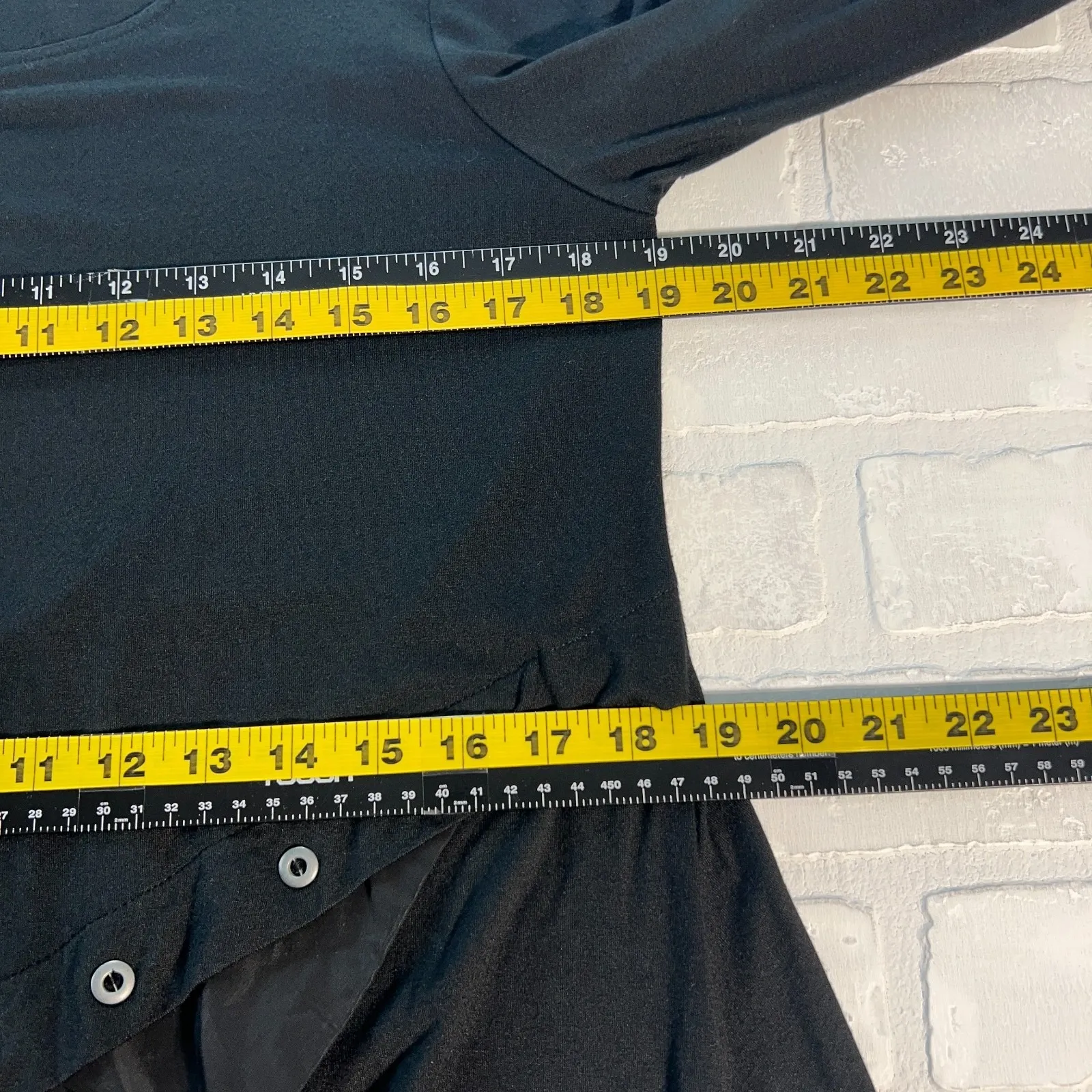 SUN KIM Tunic Top Womens Medium Black Lagenlook Asymmetrical Mixed Media Grommet - Image 3