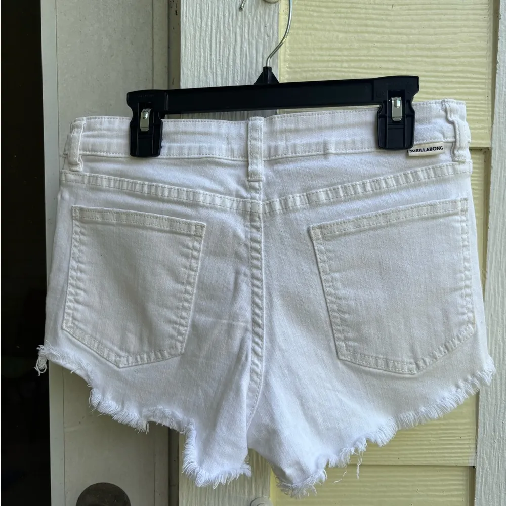 Billabong White Denim Shorts - Image 4