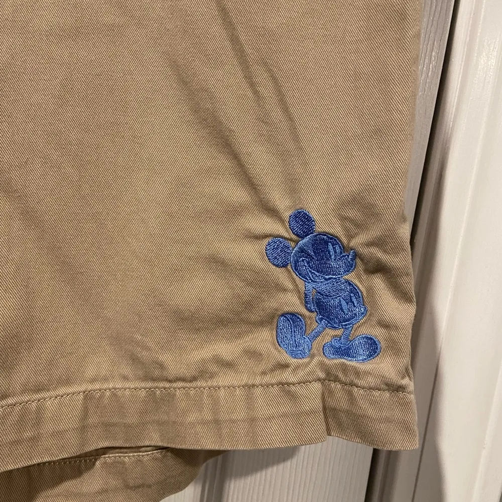 Disney Parks Size 10 Khaki Zip Up Cotton Twill Blue Mickey Embroidered Shorts - Image 2