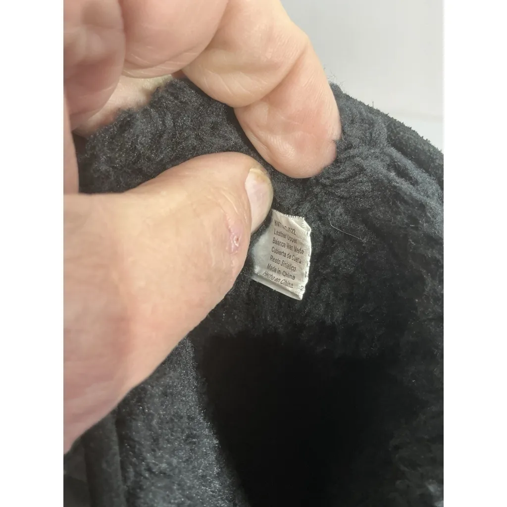 Womans Time & Tru Ankle Boots 7 black Lined Pull On - Image 7