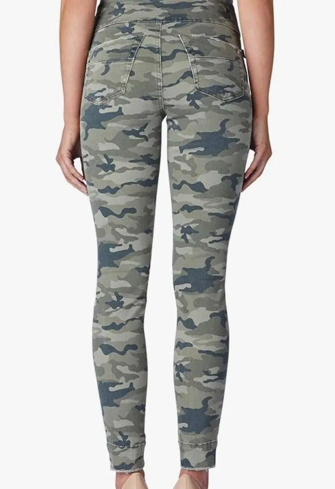 Rock & Republic Fever Camo Leggings Pants Womens size 6 - Image 2