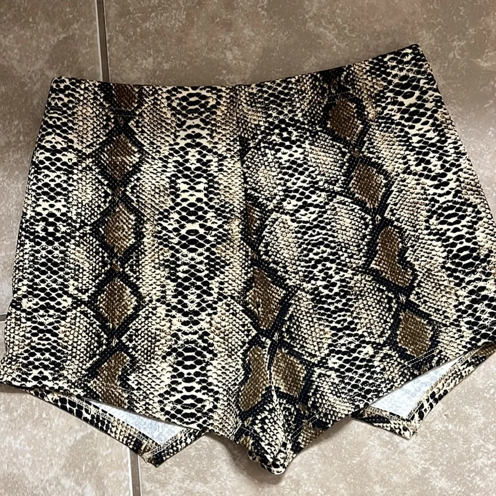 SheIn  skort - Image 3