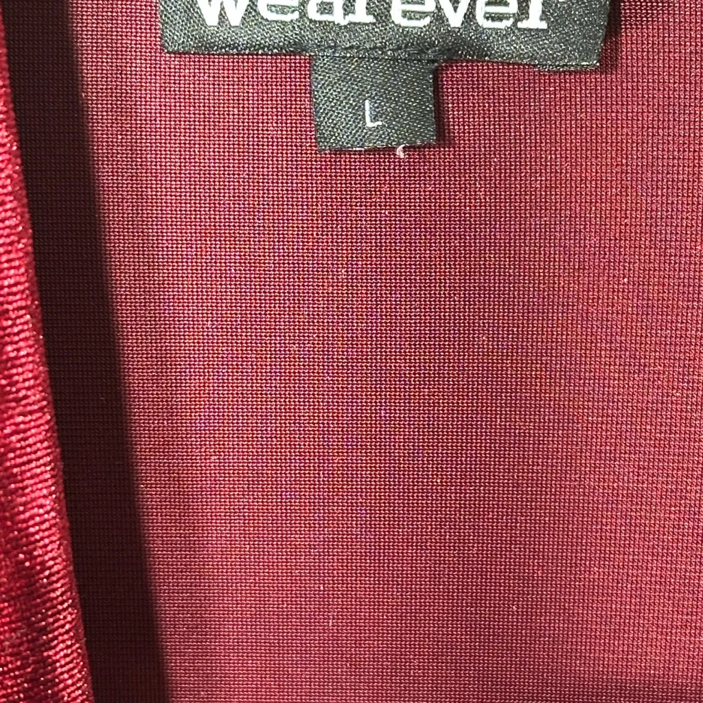 Elegant Red Velvet Women's Jacket Size L - Image 7