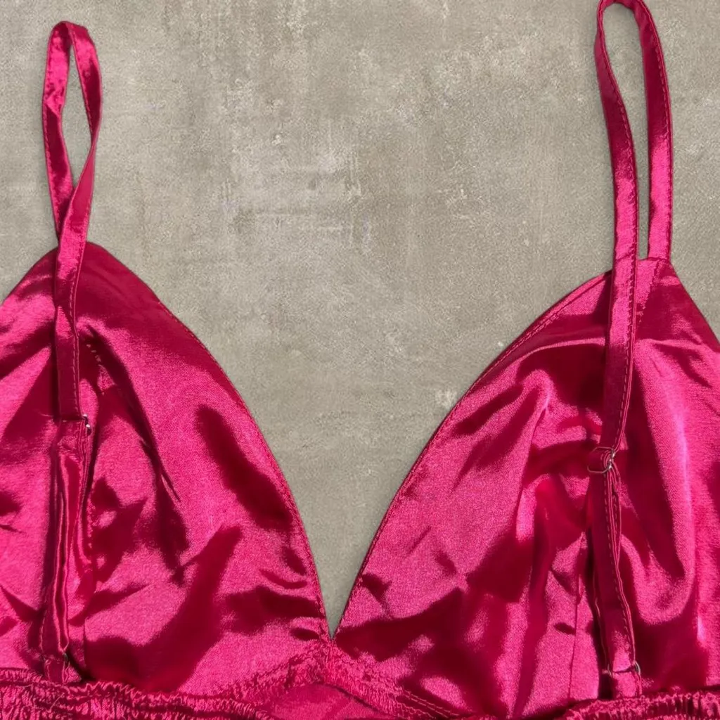 Hot Pink Satin Bralette with Adjustable Straps - M - Image 3