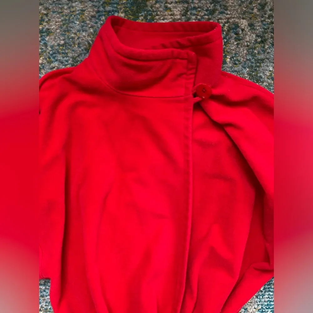 Vintage Vanity Fair red button neck soft plush long tie robe, size large - Image 10