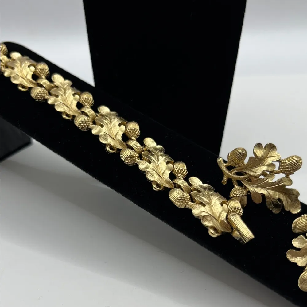 Vintage Crown Trifari Acorn and Oak Leaf Bracelet Earrings Set Alfred Philippe - Image 6