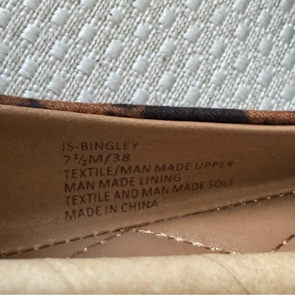 Bingley Lace Up safari leopard animal print Flats size 7.5 NWT - Image 7