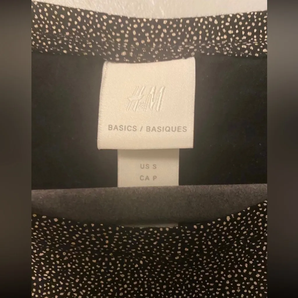 ⭐️H&M women’s black and white polka dot tops bundle size small - Image 6