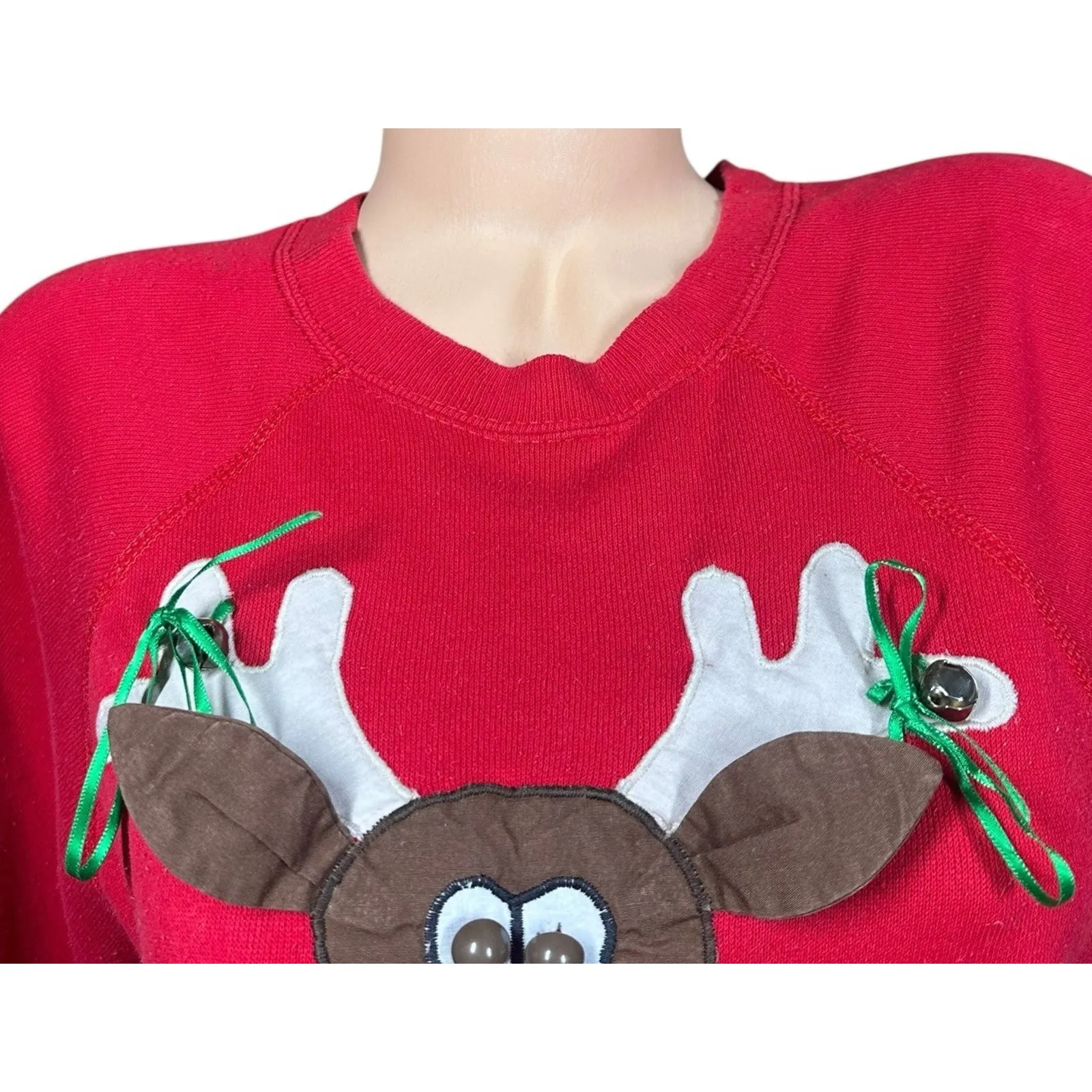 Vtg 80s Christmas Sweatshirt Red Reindeer Applique Rudolph Bells Size M Tultex - Image 3