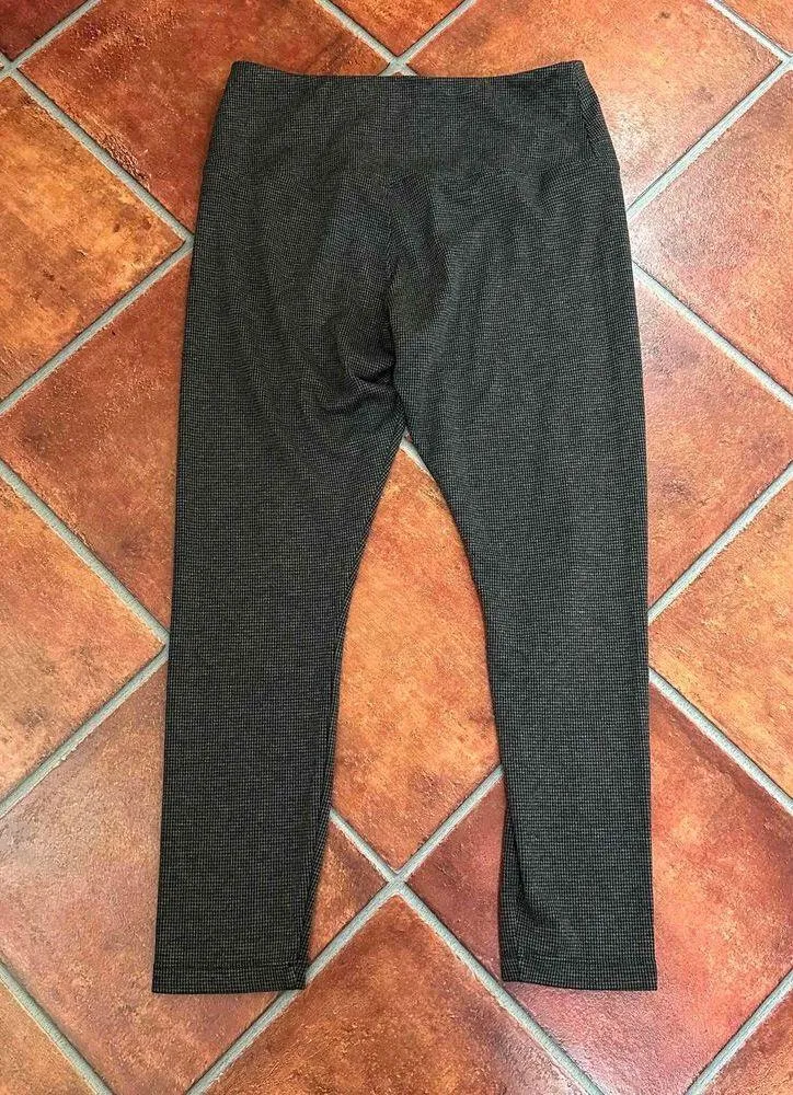 Lysse Puppy Tooth Leggings Womens Size Large - Image 5