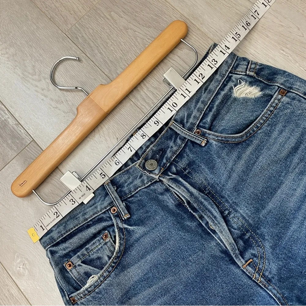 GRLFRND Helena Jeans distressed straight leg womens Blue (size 26) close to you - Image 7