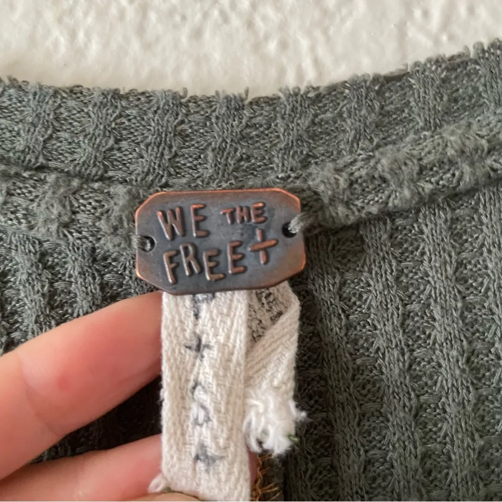 Free People (We the free) Lovin Leopard Thermal Long Sleeved Top Size Small - Image 6