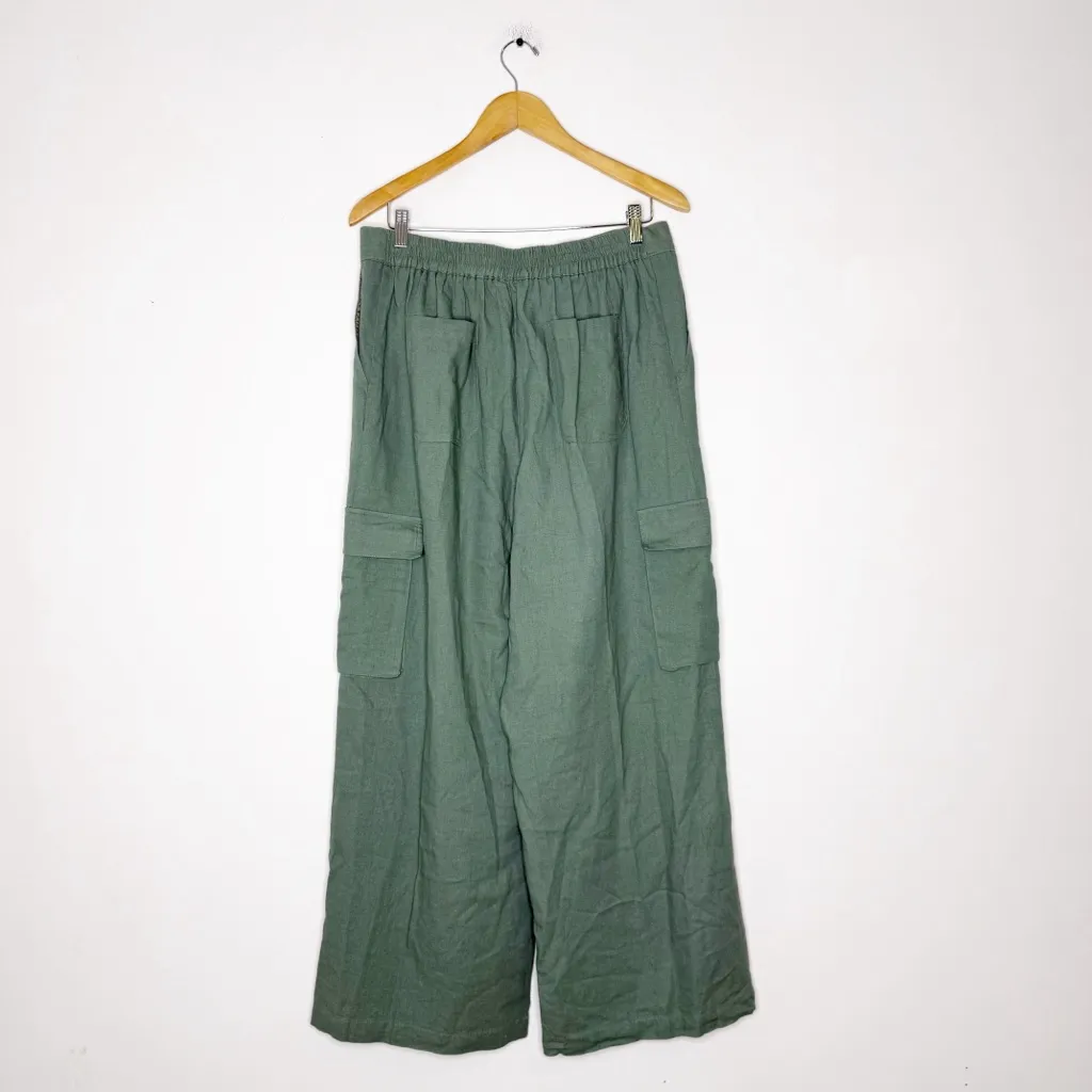 7 For All Mankind Green Wide-Leg Cargo Pants Size Medium - Image 2