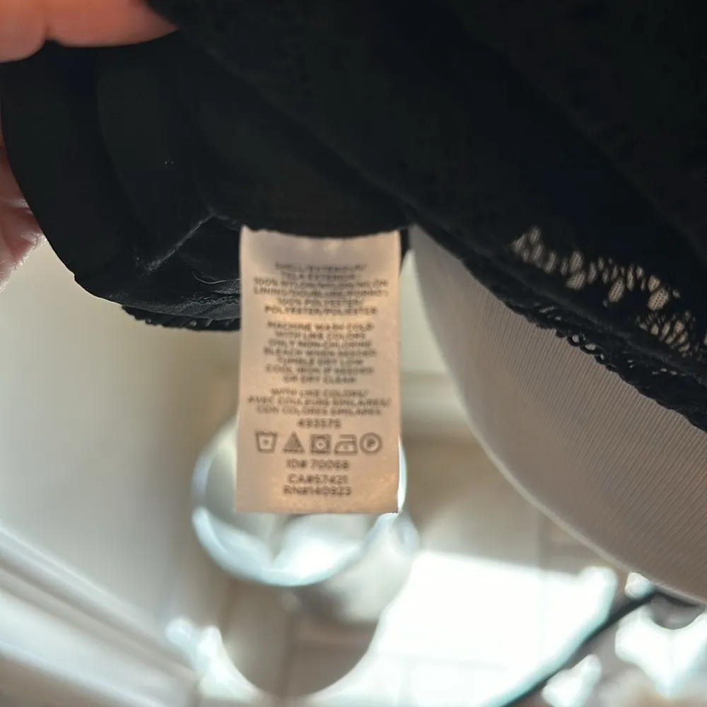 LOFT Black Velvet Lace Overlay Tank, Medium, EUC - Image 9