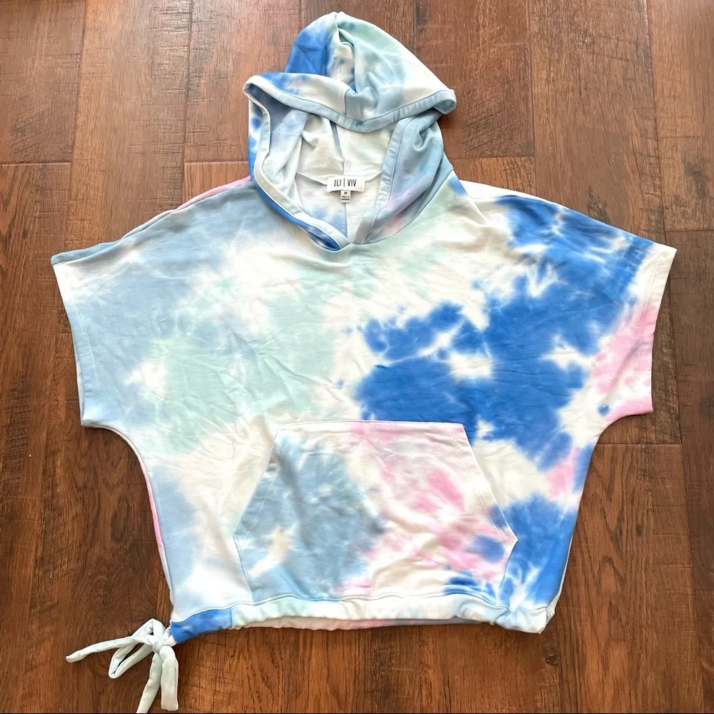 OLI VIV tie dye hoodie, NWOT Size M - Image 2