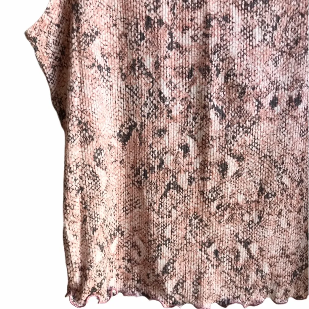 NEW Candie’s Pink Snake Print Sleeveless Top - Image 7