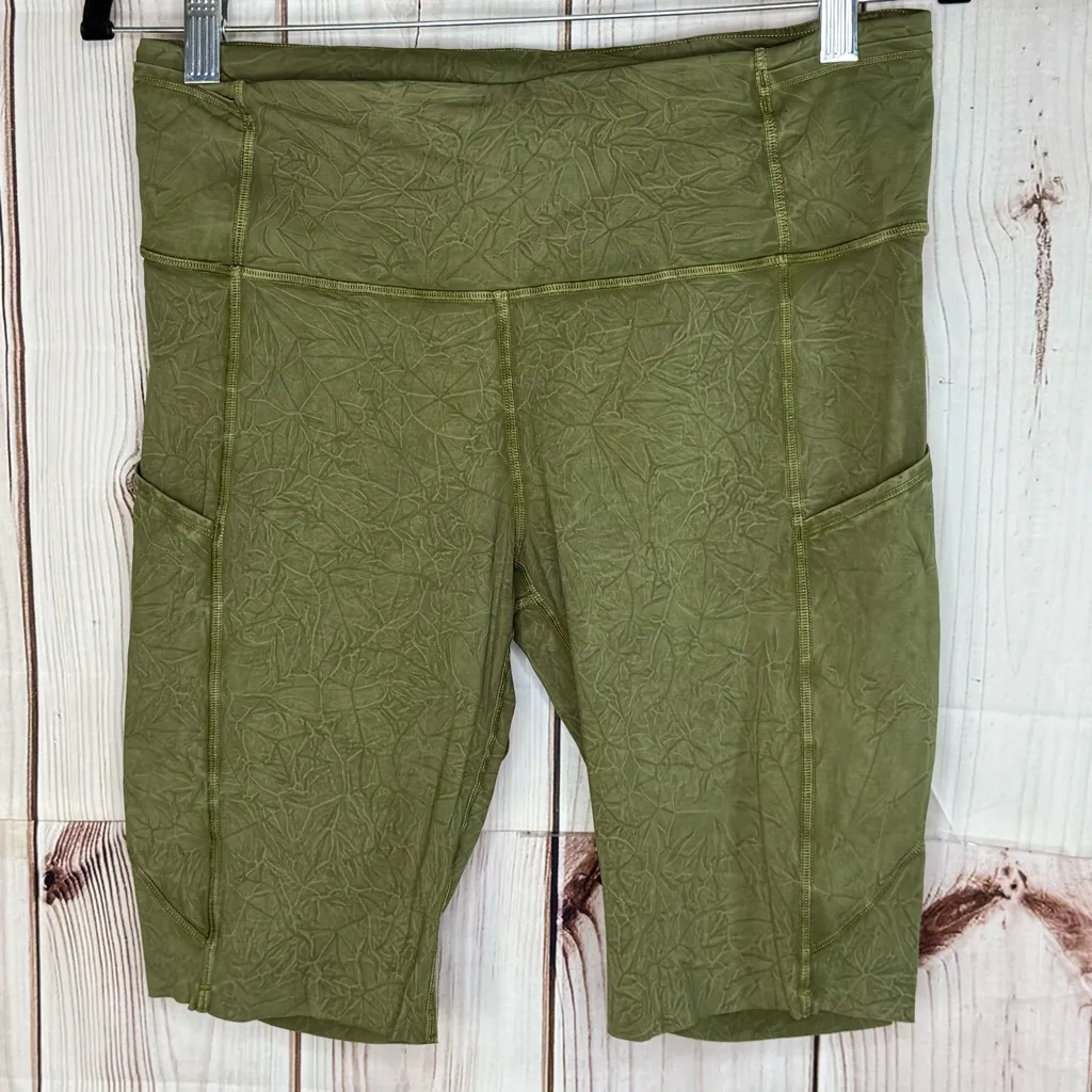 Lululemon Fast and Free Short 10" *Ice Dye Ice Wash Moss Green - Image 2