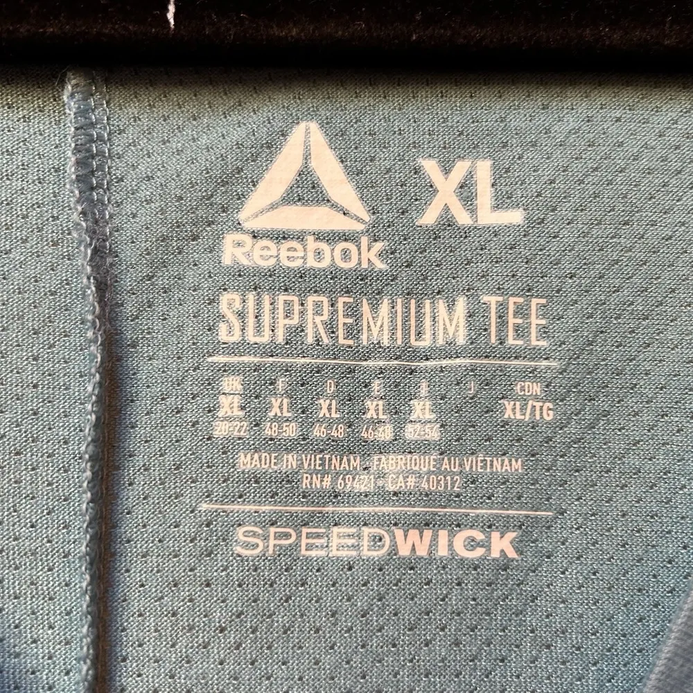 NEW Reebok Supremium Womens Size XL V-Neck Blue Short Sleeve T-Shirt Workout Gym - Image 10