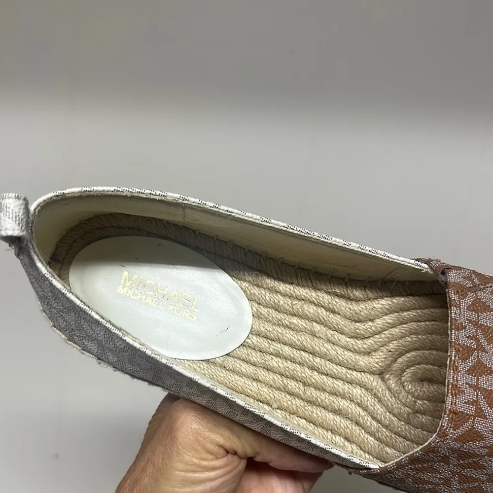 NWOT Michael Kors Lenny Signature Logo Jacquard Slip-On Espadrilles Size 9 - Image 4