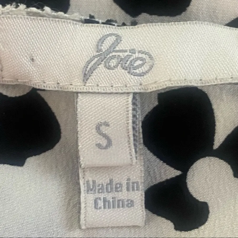 JOIE 100% Silk off-white and black lightweight tank top in size Small. EUC - Image 6