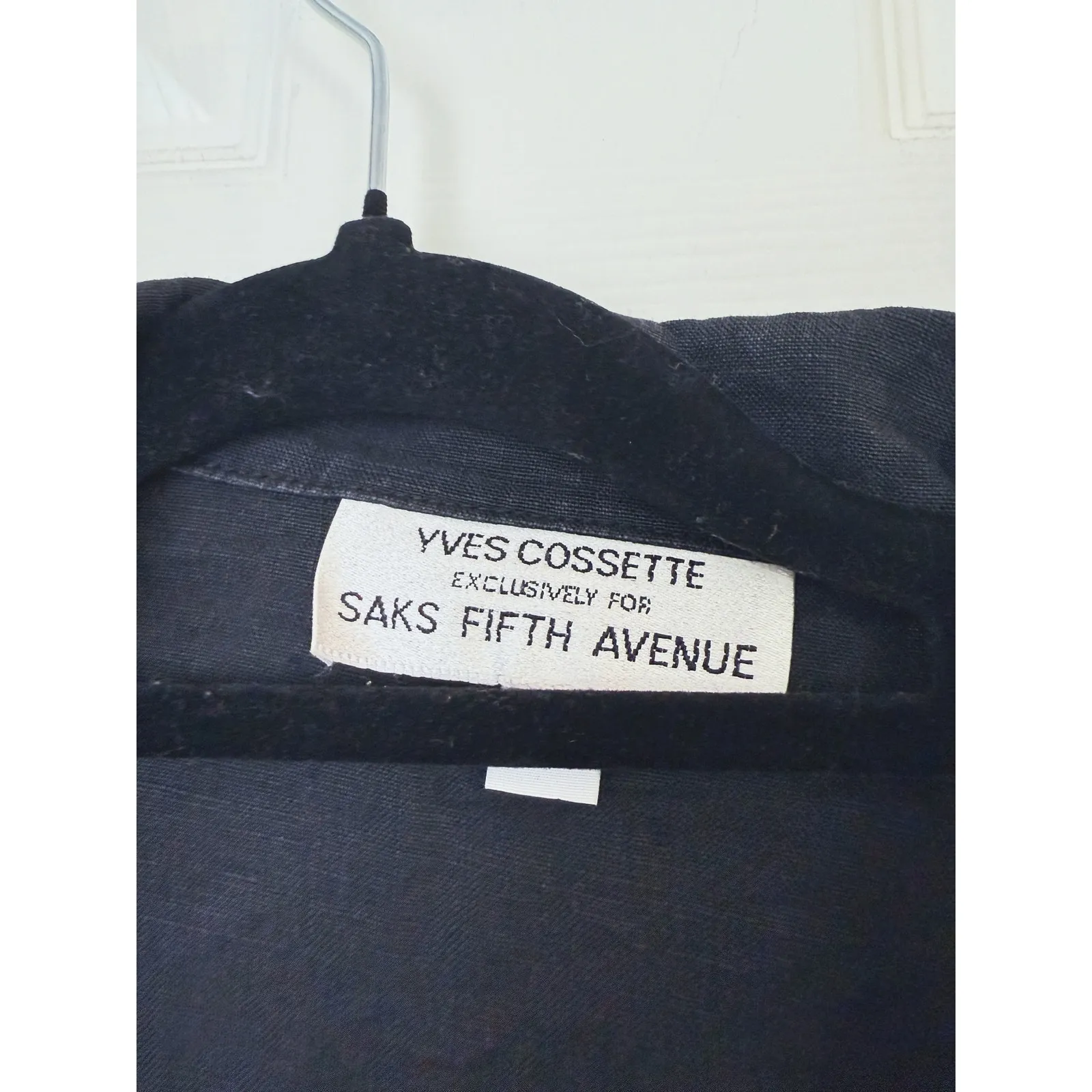 Saks Fifth Ave Quiet Luxury Linen Button Up Top Small Black Minimalist Capsule Size 6 - Image 4