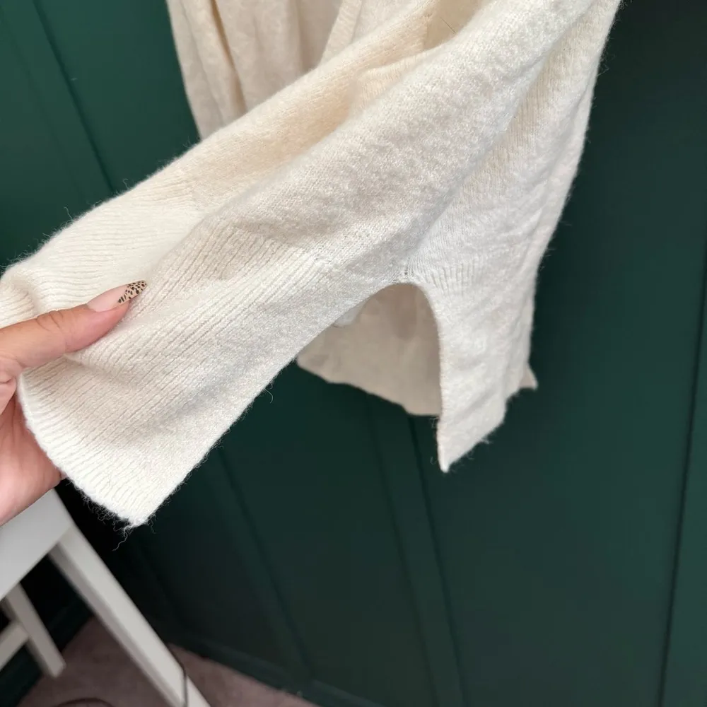 MADEWELL Cozy Short Walking Cardigan Antique Cream Wool-Alpaca Sweater - Image 7