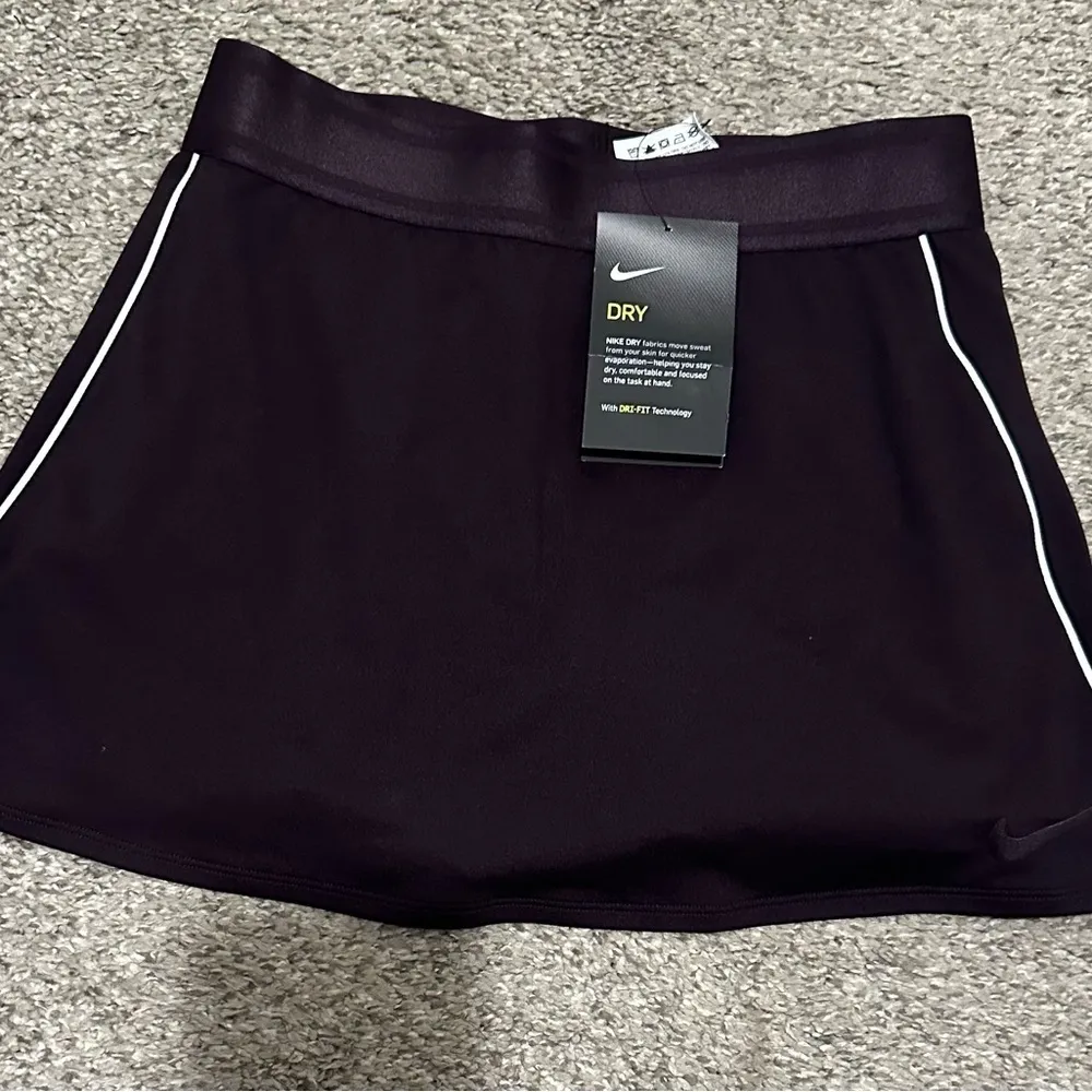 Nike dri fit women’s‎ skirt - Image 3