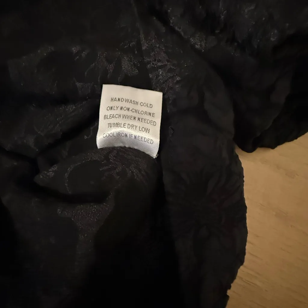 Hazel Black Textured Blouse with Pearl Neckline Size XL - Image 7