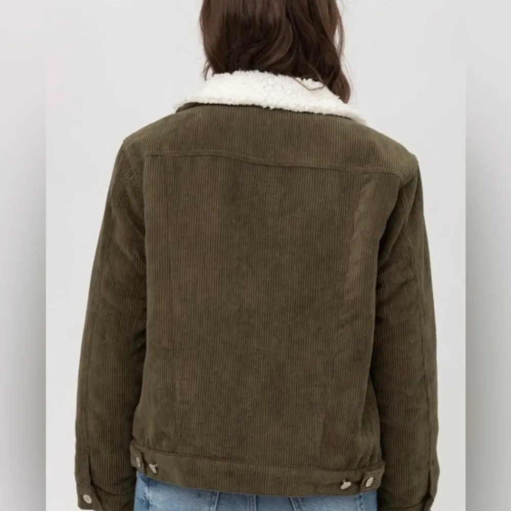 Addie Olive soft corduroy Jacket with Sherpa Size Large - Image 3