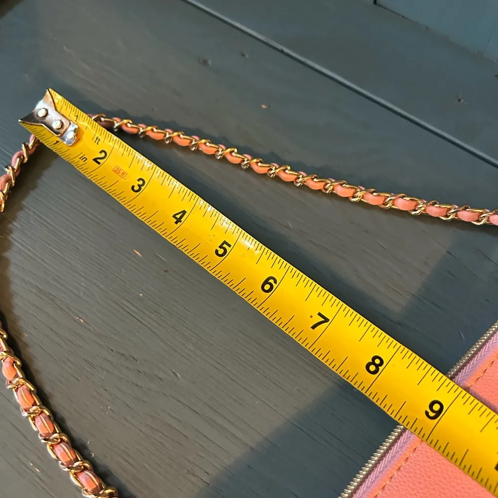 Forever 21 Pink Shoulder Bag with Gold Chain - Image 6