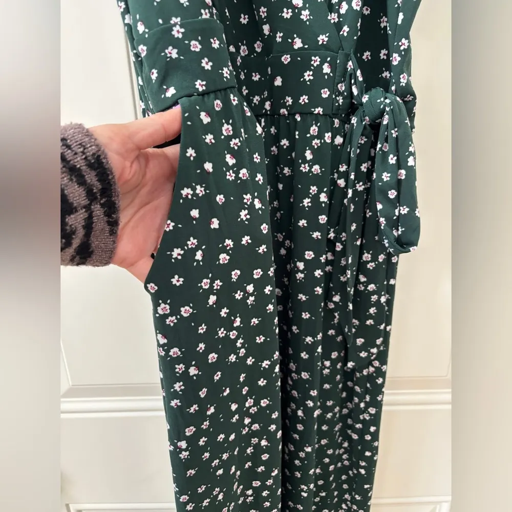 NWOT Kaileigh Rochelle Knit Jumpsuit Dark Green White Flowers Size XLP Pockets - Image 4
