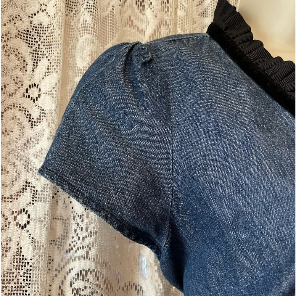 Navy denim top with black ruffle trim - Image 3