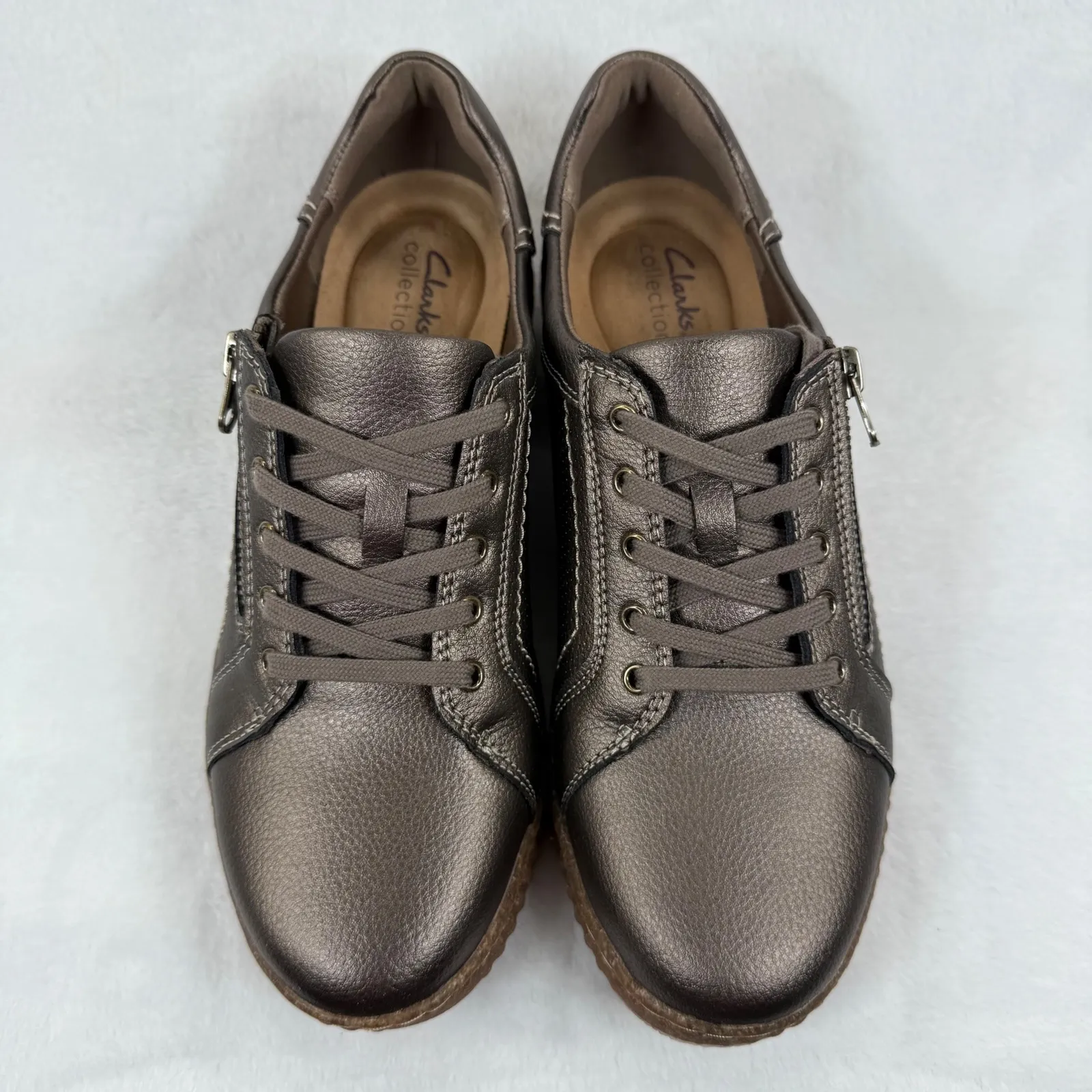 Clarks Collection Women's Bronze Metallic Leather Lace Up‎ Comfort Sneakers 9.5 - Image 3