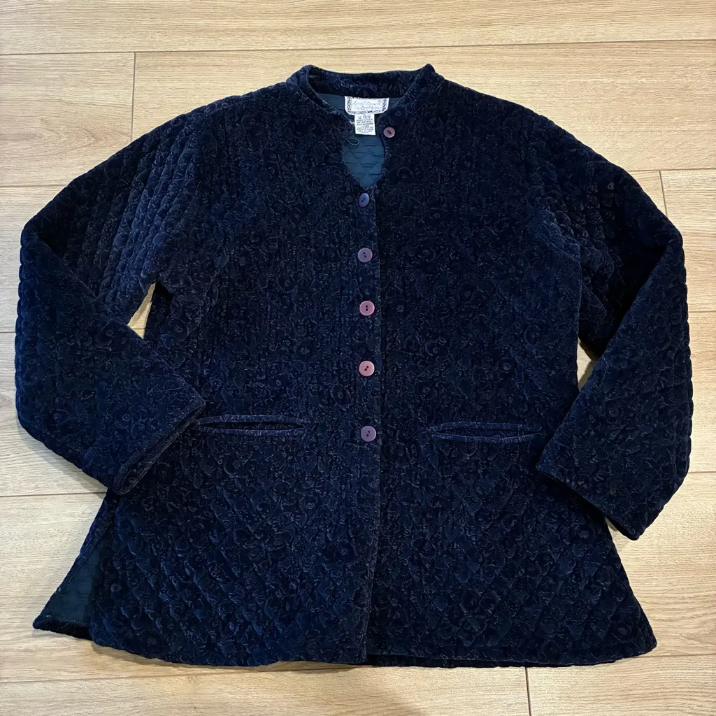 April Cornell Trading Women’s Quilted Velvet Jacquard Jacket Blue Size M Size M - Image 2