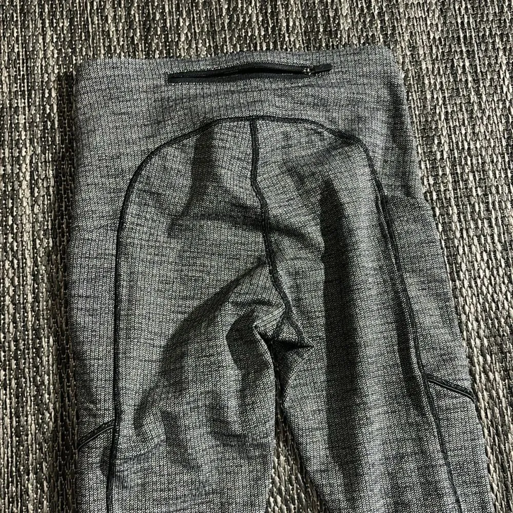 Lululemon  Legging Speed Up Tight 28" *Full-On Luxtreme - Image 3
