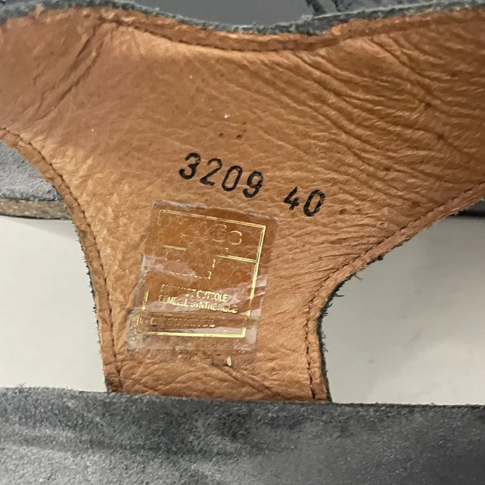 Taos Carousel 3 black patent leather Sandals wedge womens size 40/ 9 - Image 3