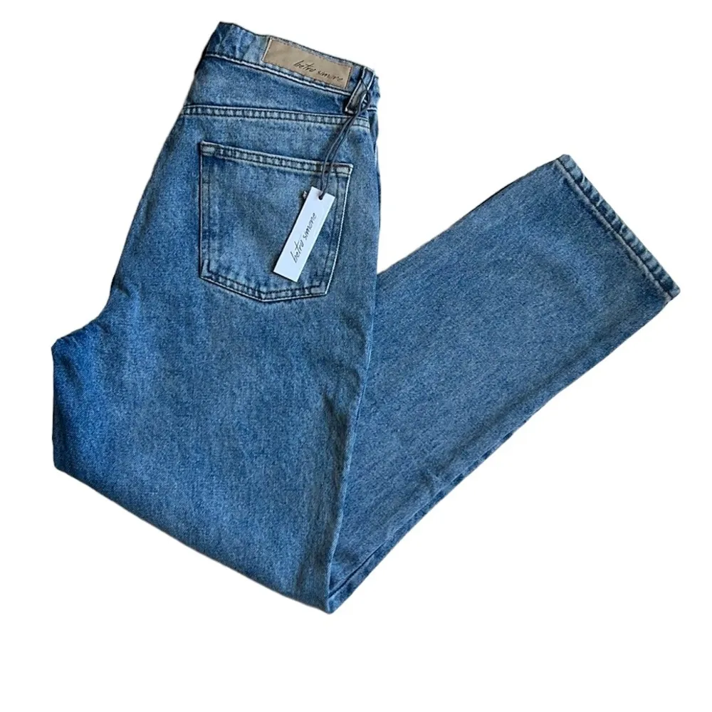 BETRO SIMONE high waist rigid acid wash denim MOM JEANS Size 27 New - Image 3