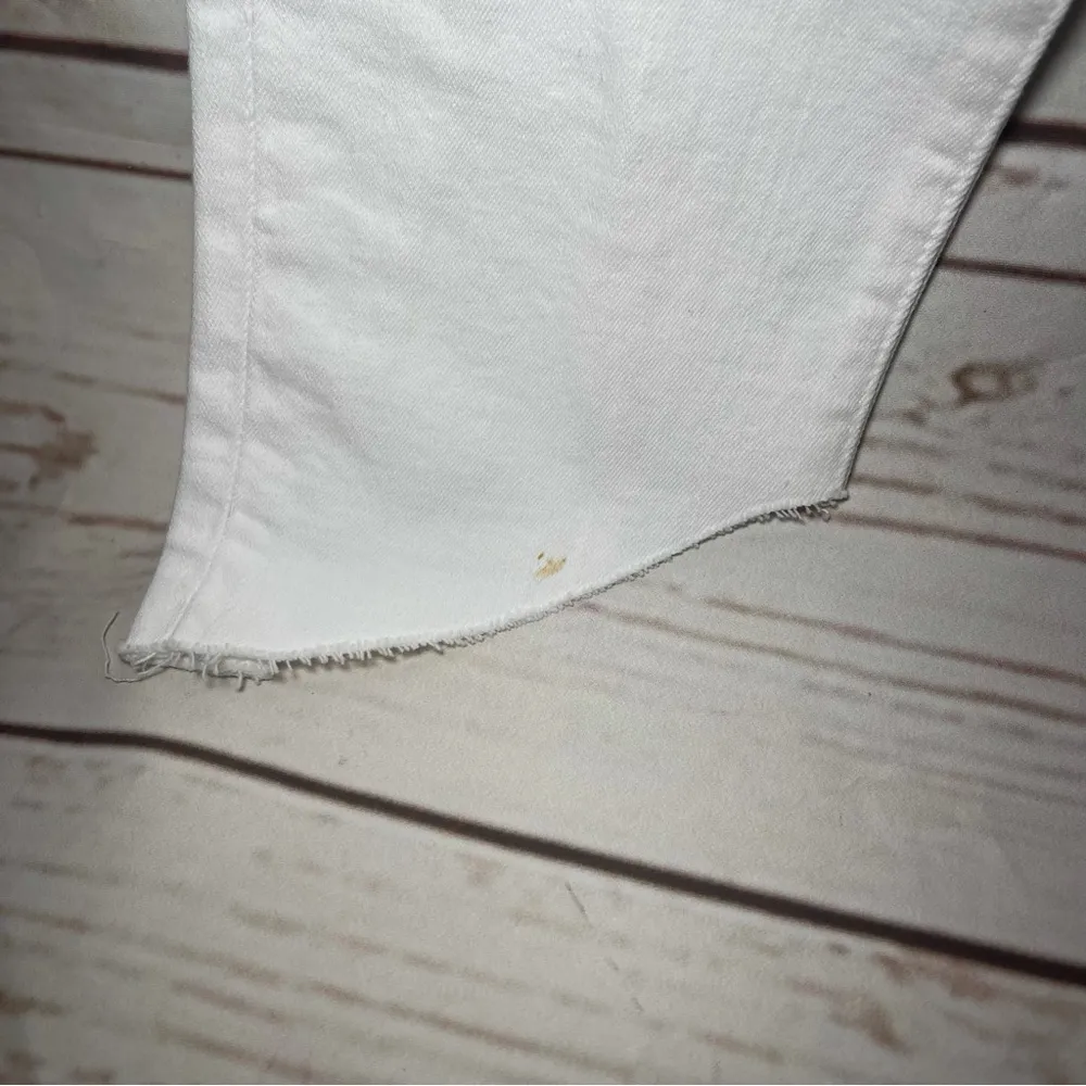 NWT Frame Denim • Jeans • Skinny • Mid-Rise • White • 28 • Le Skinny de Jeanne - Image 5