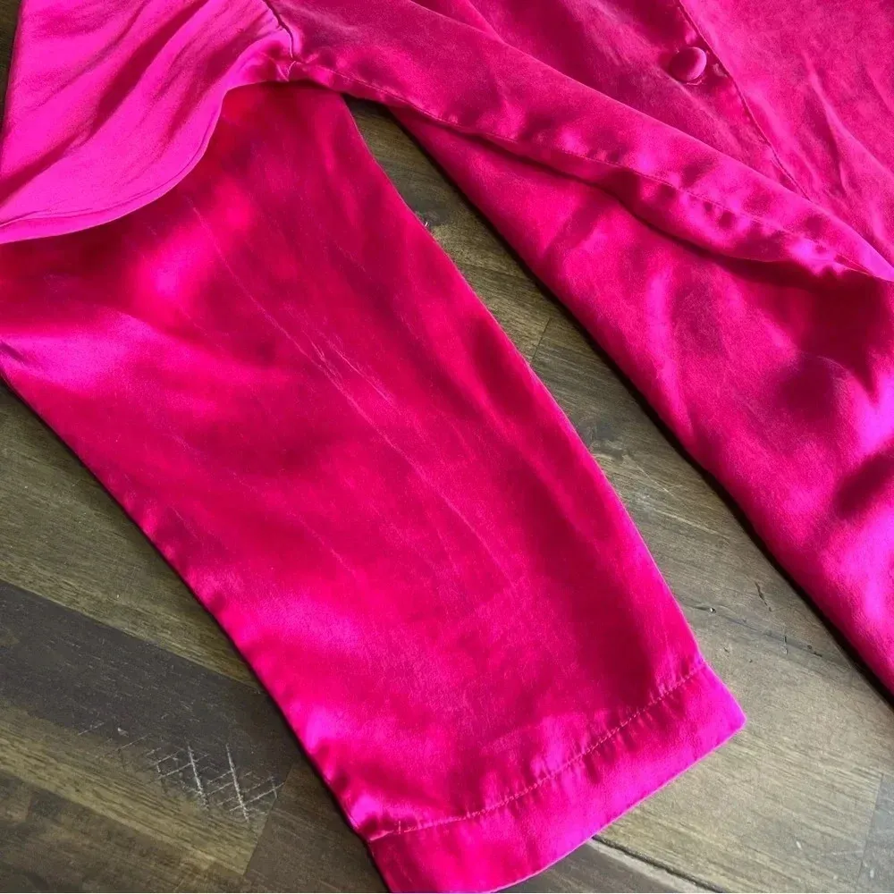 Victoria's Secret Hot Pink Silk Long Sleeve Sleep Shirt Gown Button Down XS S - Image 6