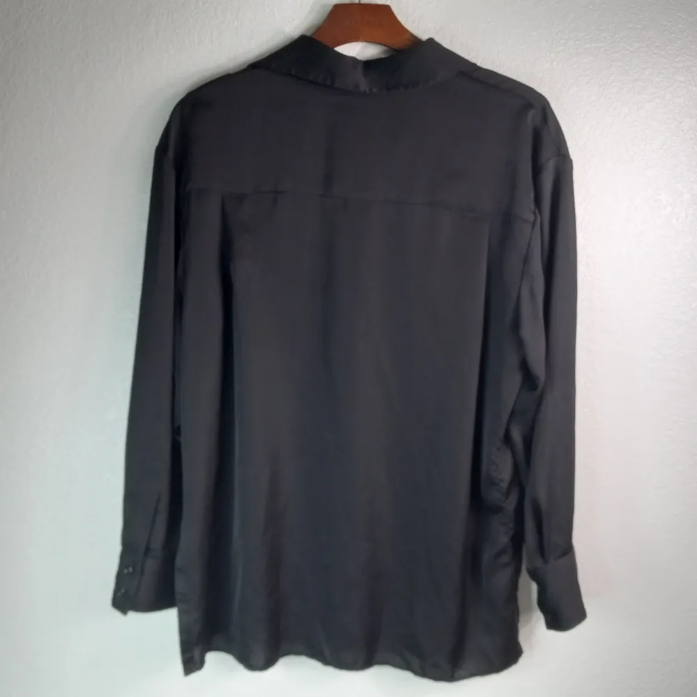 Apparis S Collared Button - Image 3