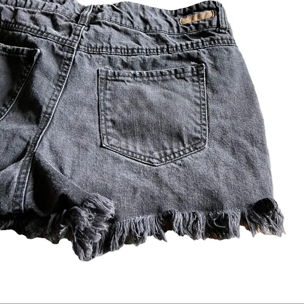 True Craft distressed black jean shorts juniors size 11 - Image 5