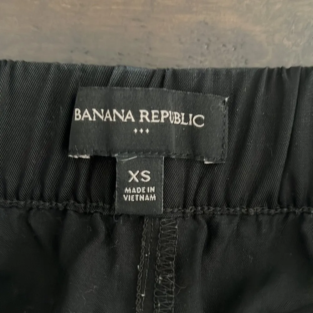 J. Crew Joggers Cargo Style Black Size XS - Image 8