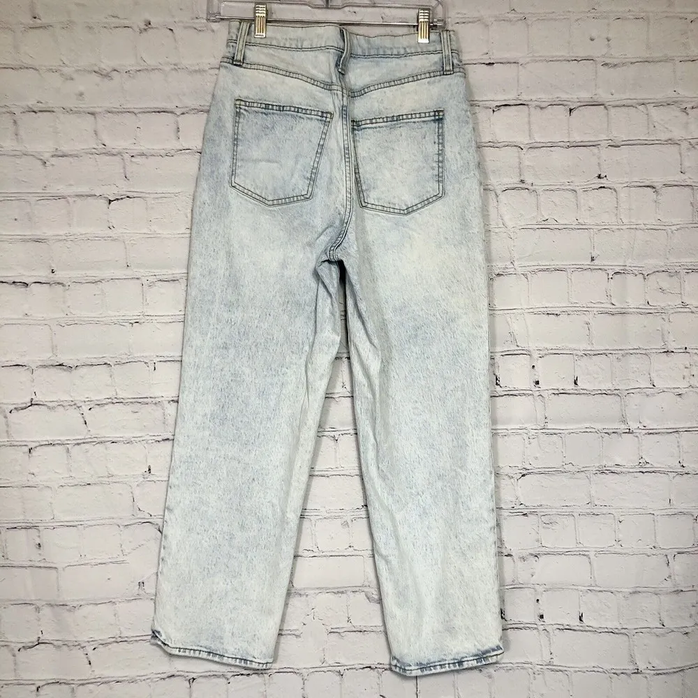 Universal Threads Universal Thread Vintage Straight Acid Light Wash Sz 6/28R Ankle Cropped Hi Rise - Image 3