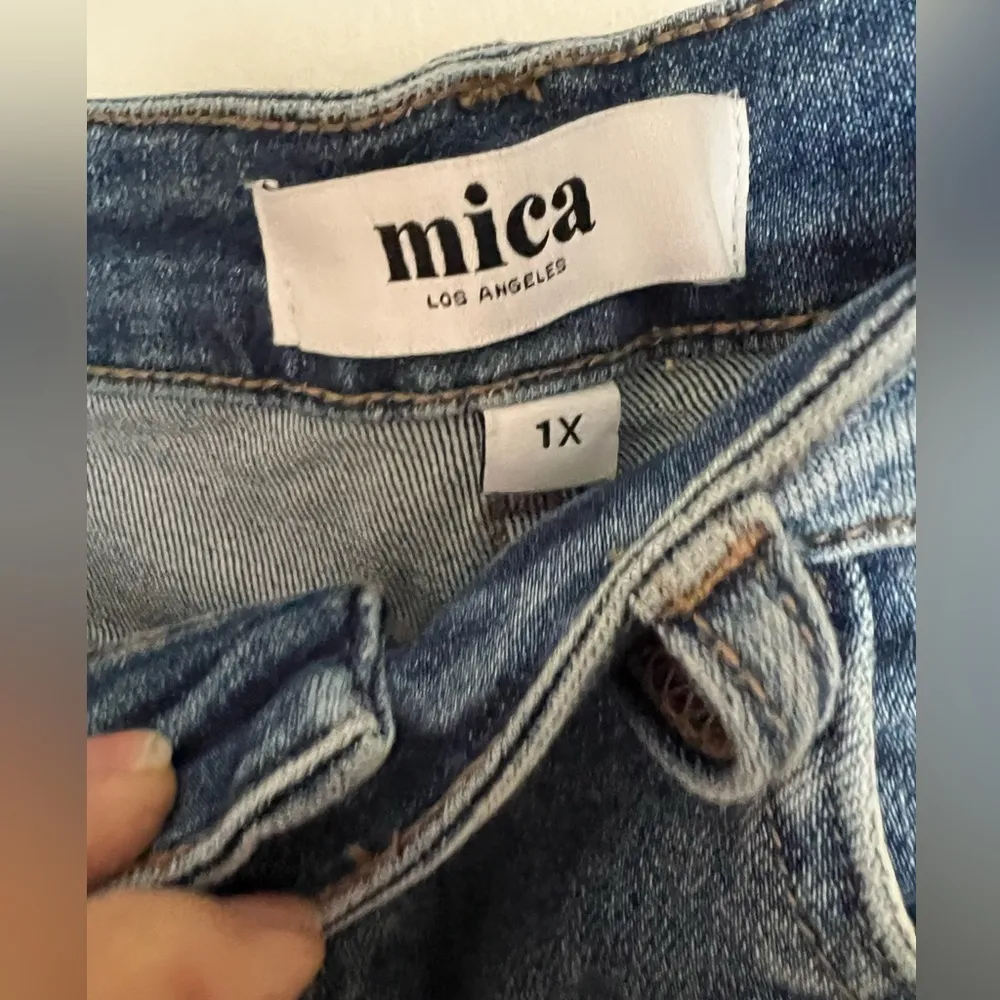 Mica Distressed Denim Shorts Size 1X NWT Size 14W-16W - Image 4