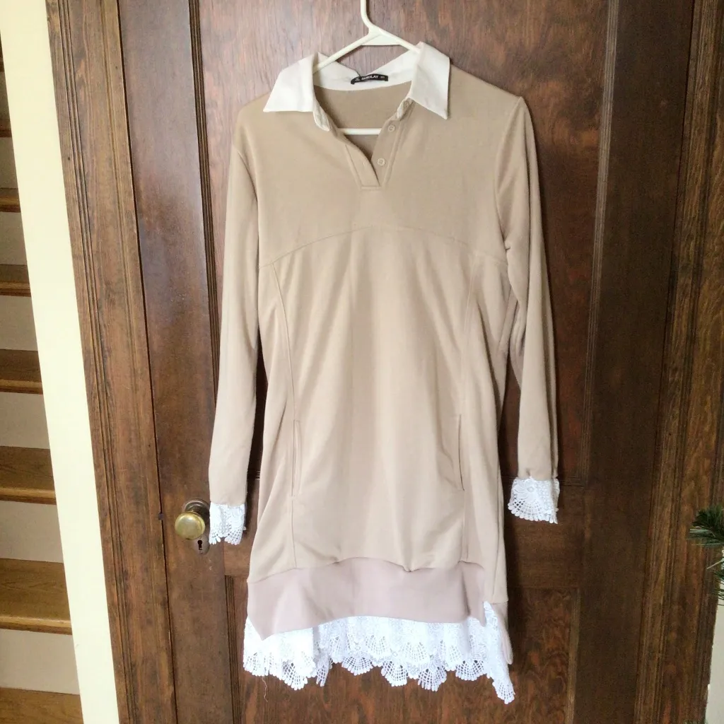 Women's Patchwork Floral Lace Sweatshirt Dress in Khaki sz small Tan - Image 5