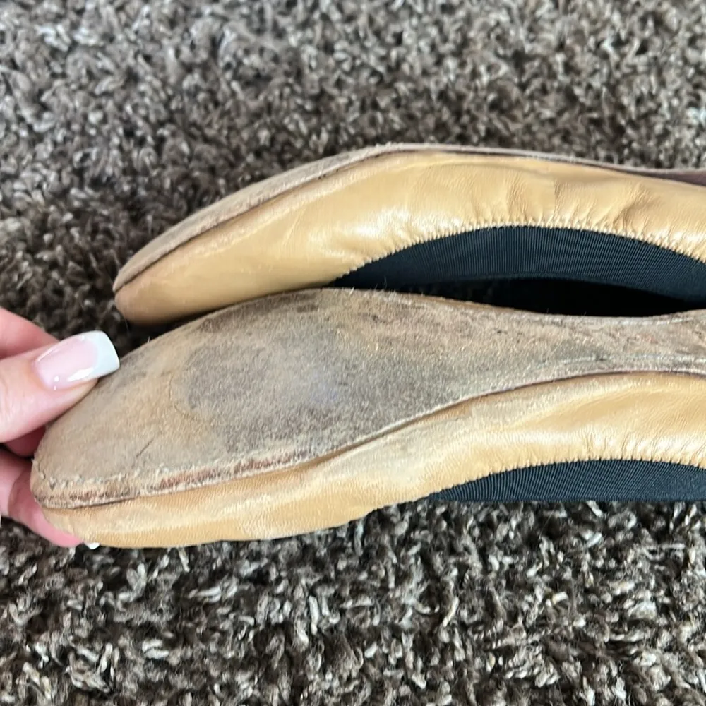 Tory Burch Beige and Black Ballet Flats - Image 10