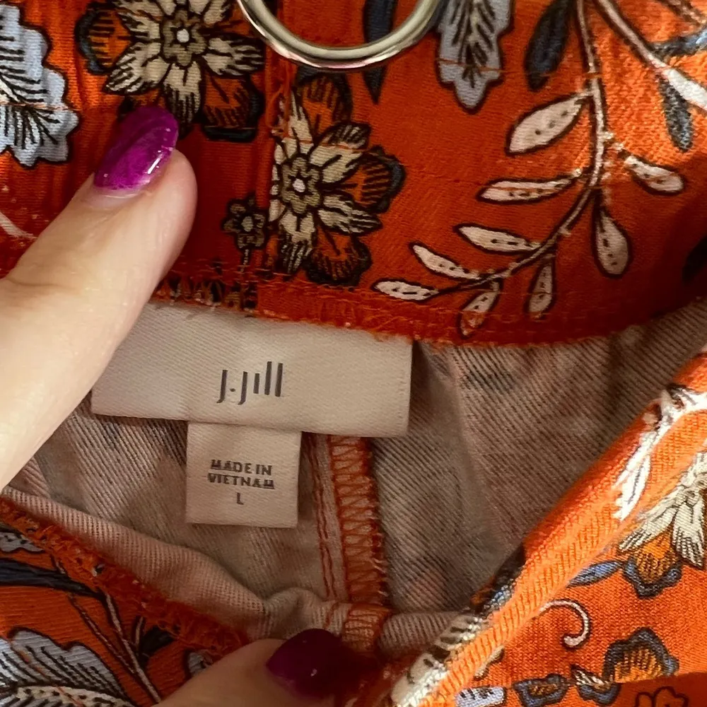 J Jill orange paisley print boho shorts size large - Image 7