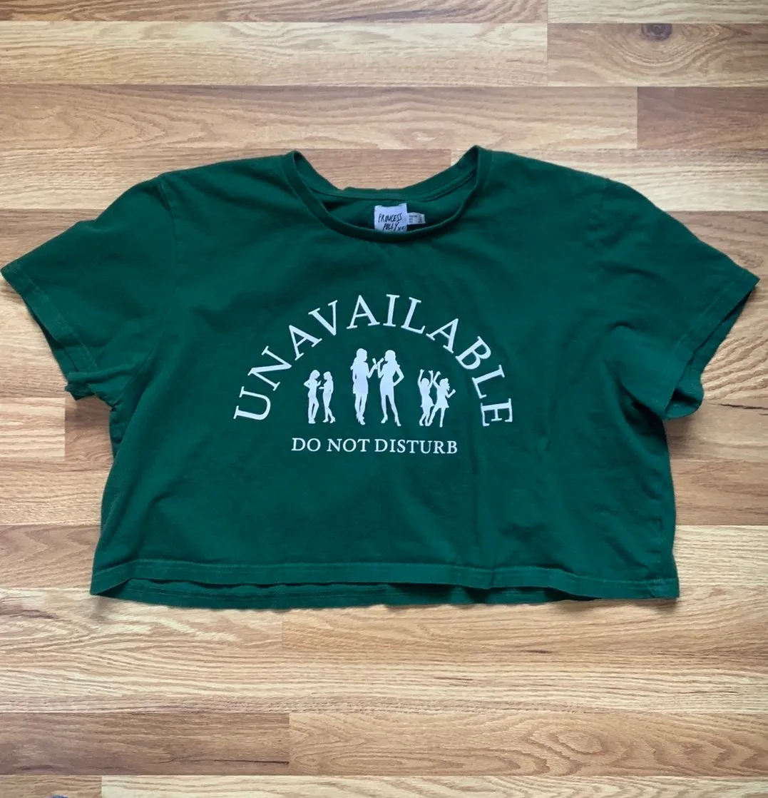 Princess Polly Unavailable Green Crop Tee - Image 5